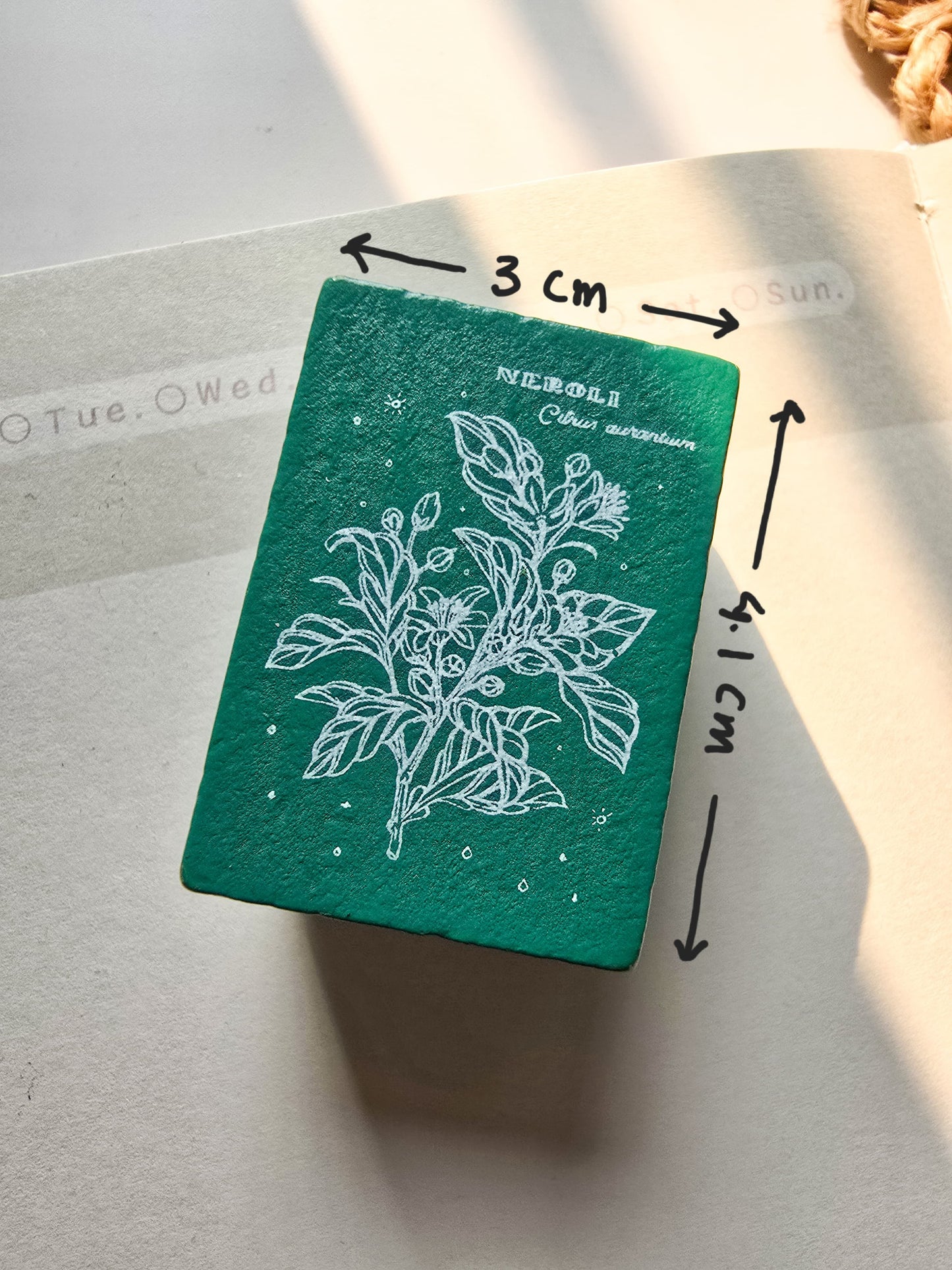 SXHX201 - F Wooden Stamp | Flower | The Wooden Stamp | Green box