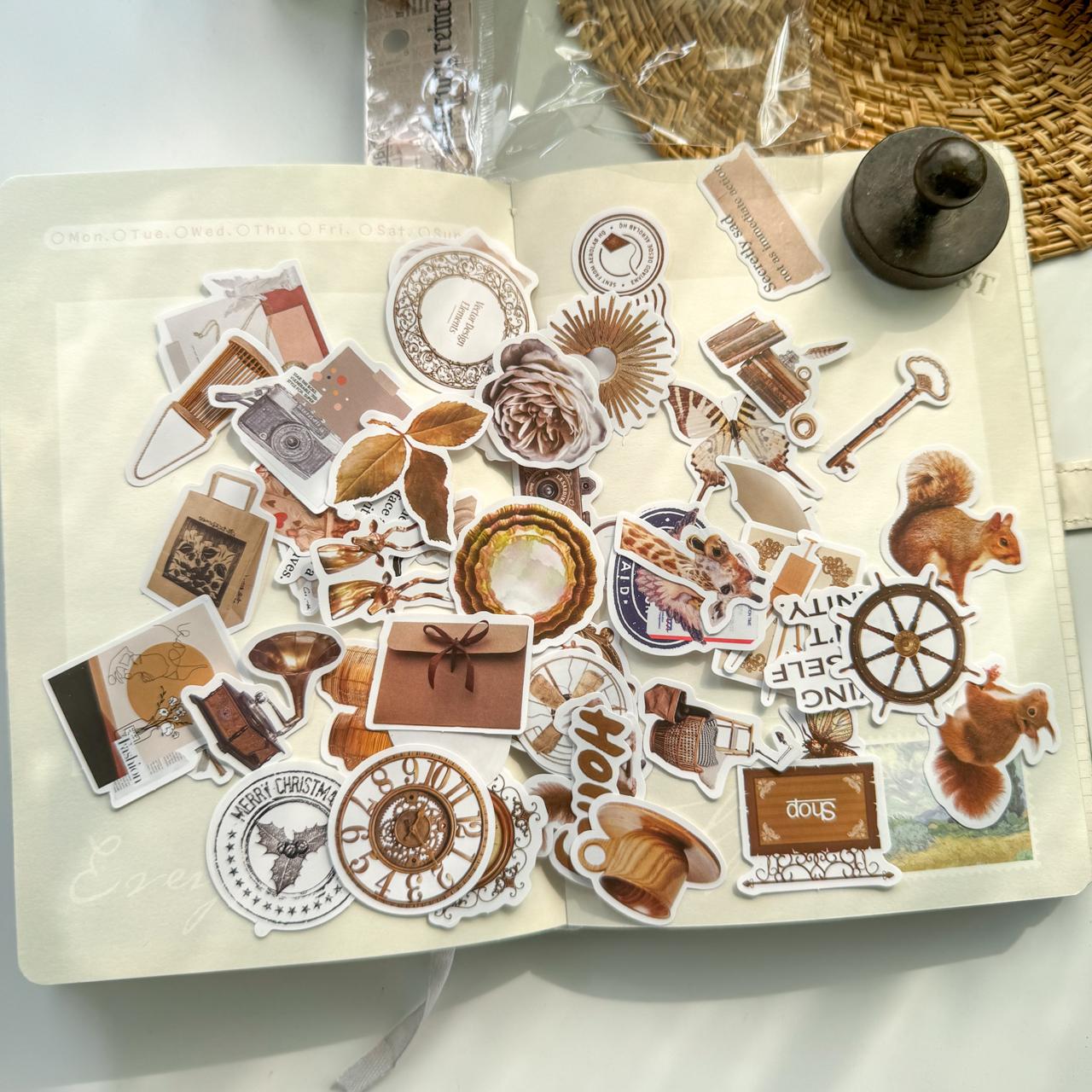 FGHSJ606 - sticker bag retro recycling set series hand account material mobile phone box creative stickers