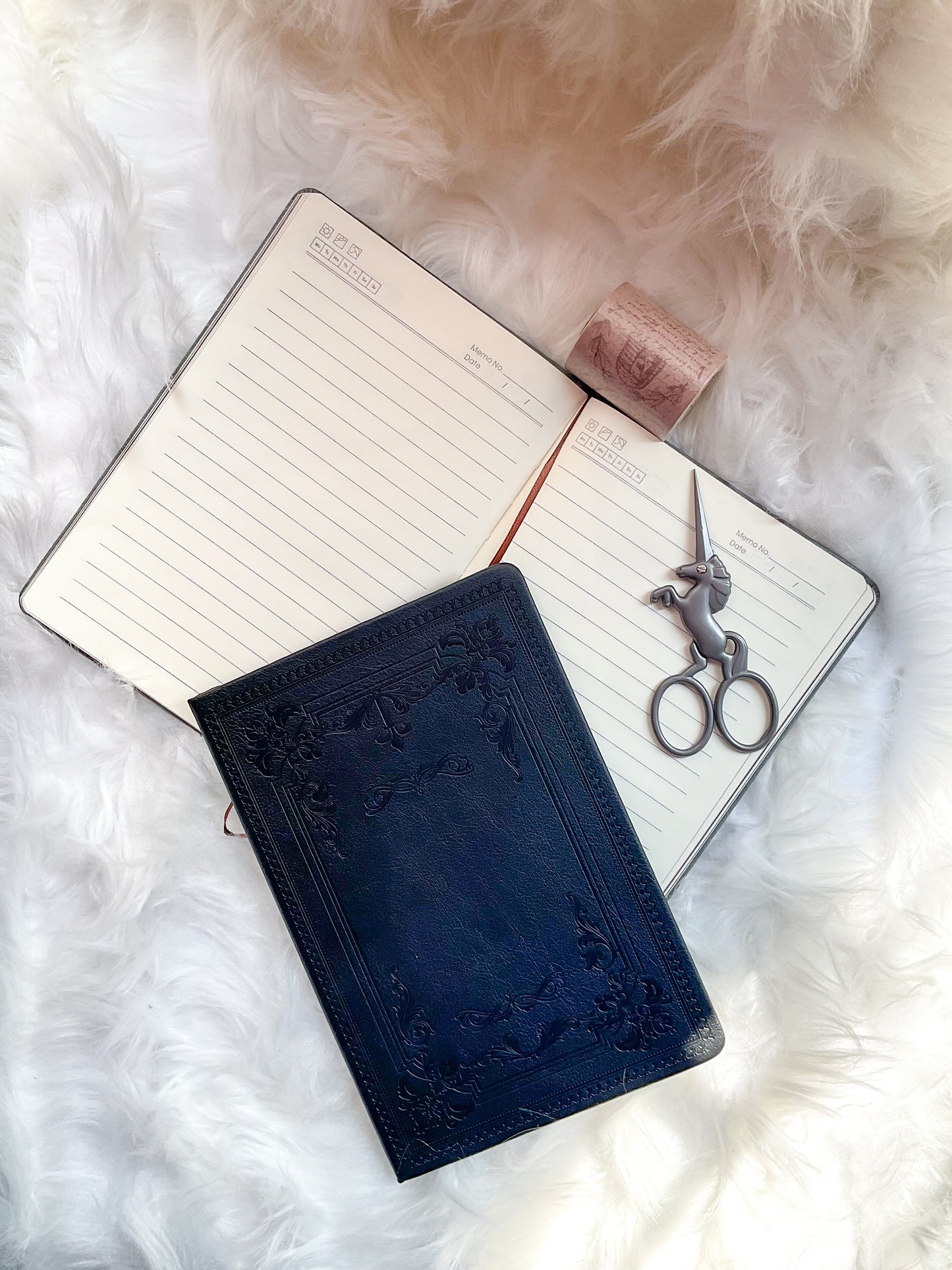 MG265L | Vintage Leather Note Book | A5 |  21*14.5cm | Ruled | Hard Cover| Black | 63 Pages