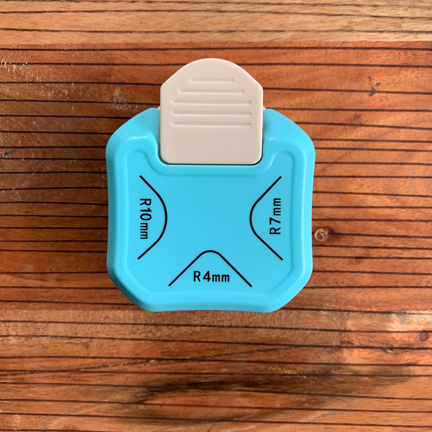 Km-6630  Corner Punch 3 in 1 | 10 mm | 7mm | 4mm