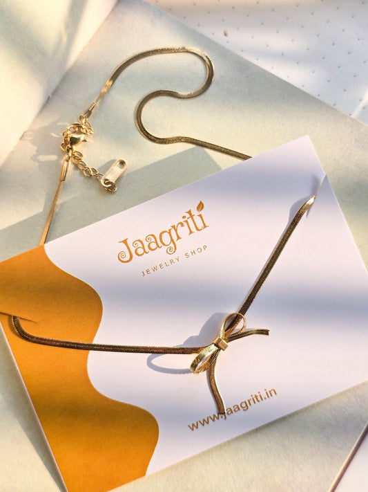 Bow Necklace