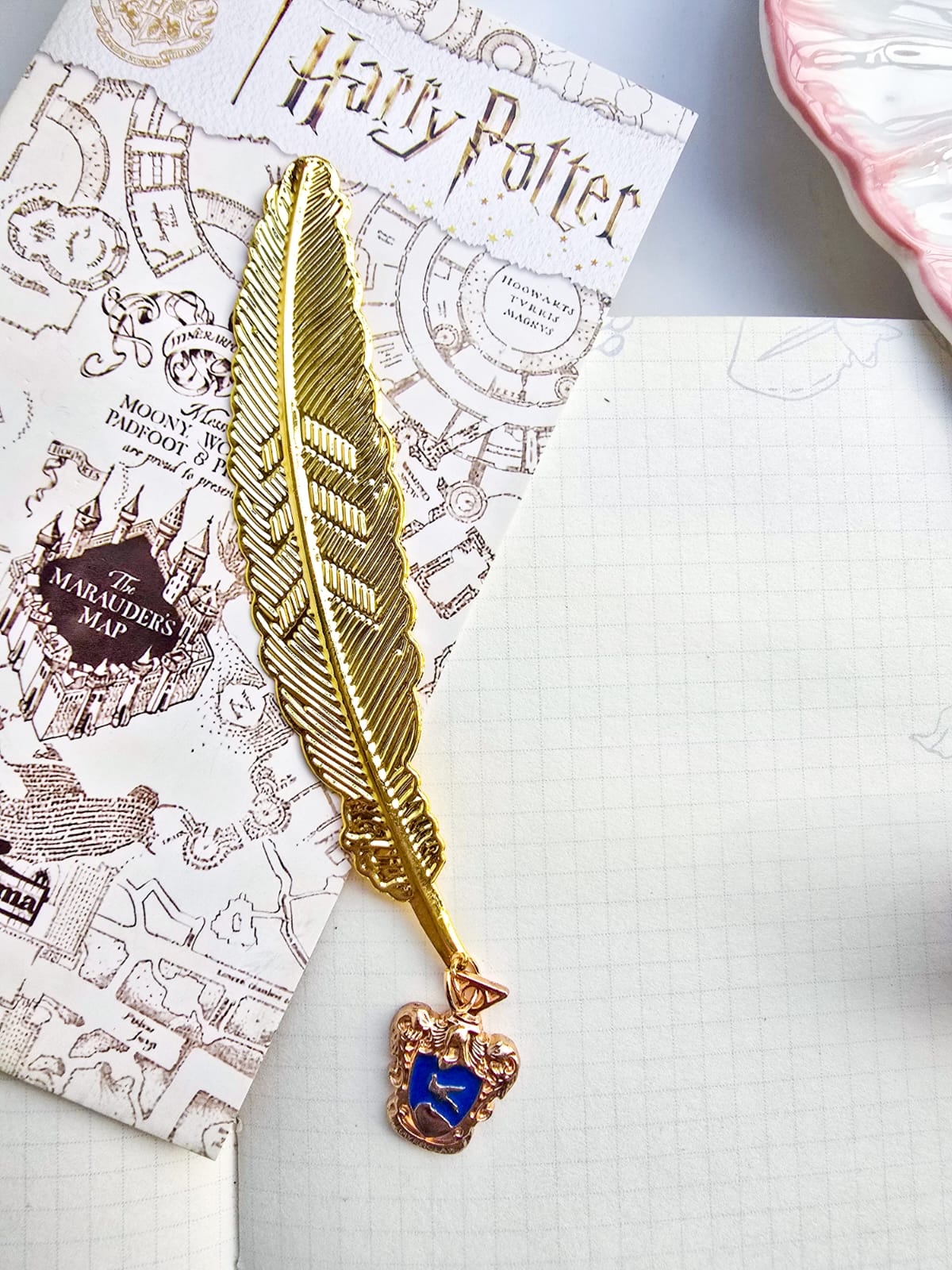 MG26615 | Harry Potter Feather Book Mark |