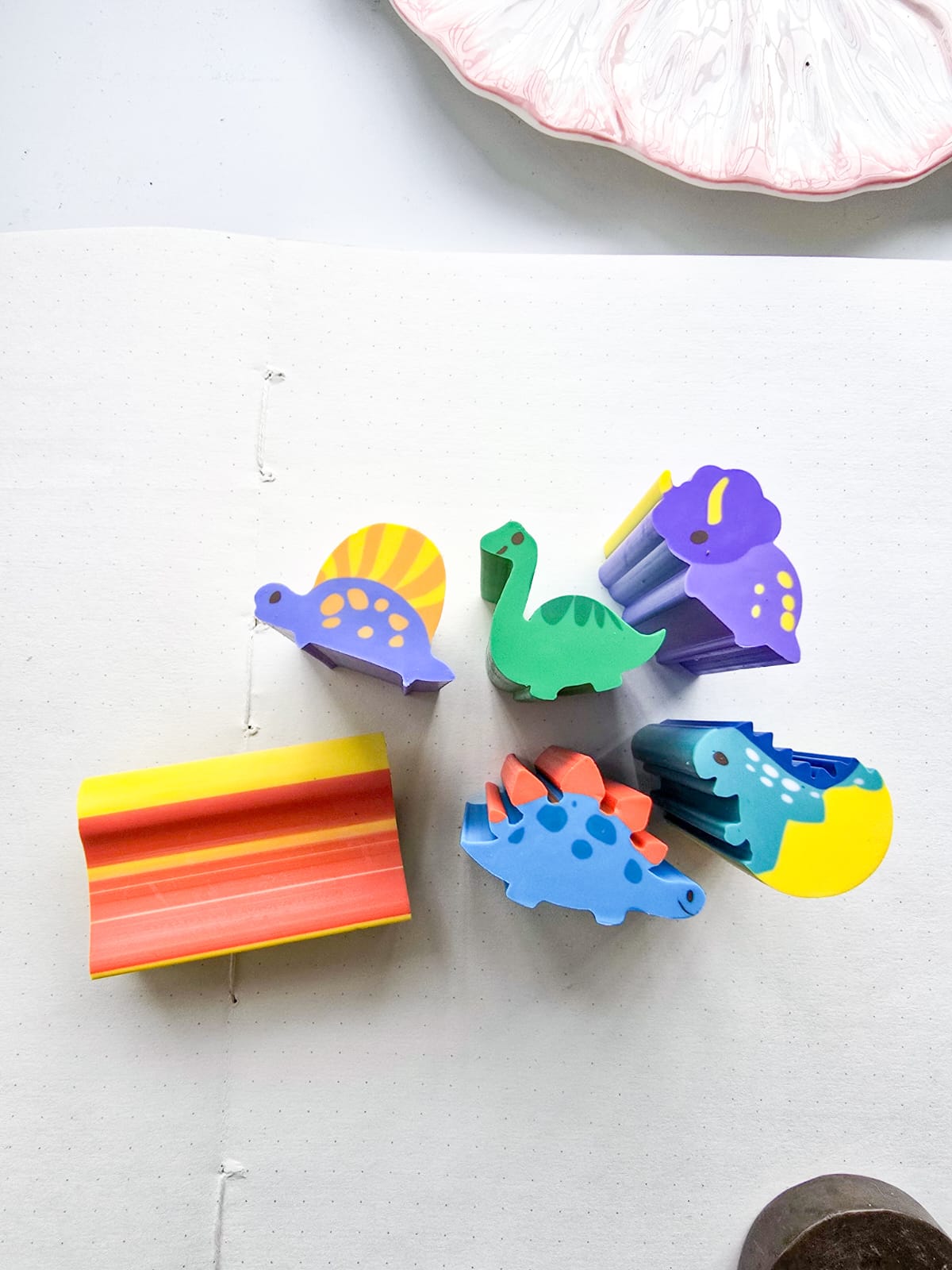 QH-8524 Dinosaurs Eraser | Different Shapes| Random 1 pes|