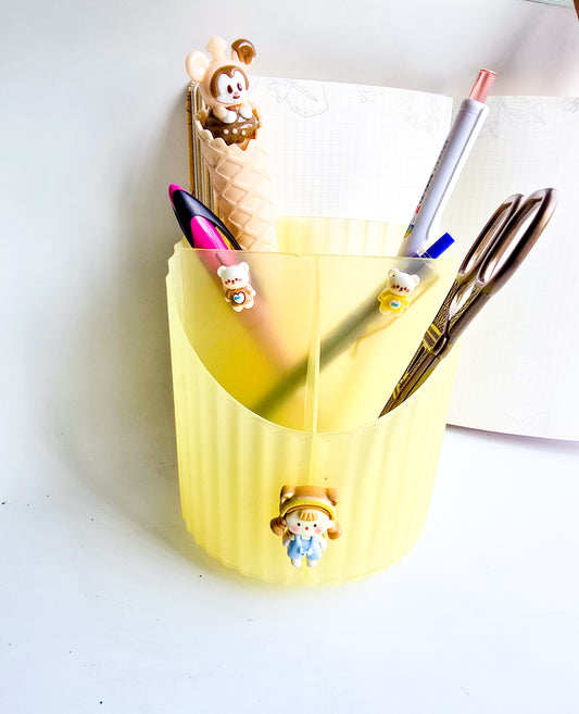 Kawaii Pen Stand cartoon-themed plastic pen holder
