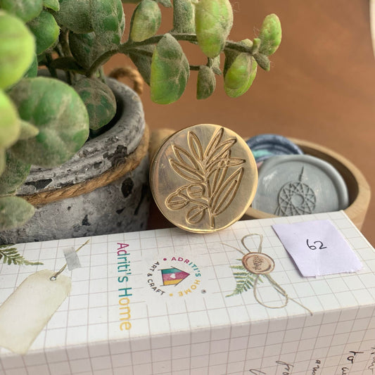 AW62 - Premium Seal Wax Stamp with Wooden Handle | 30mm Diameter