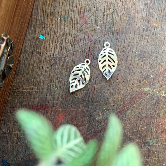 #3 Leaf Charm 4 Pcs